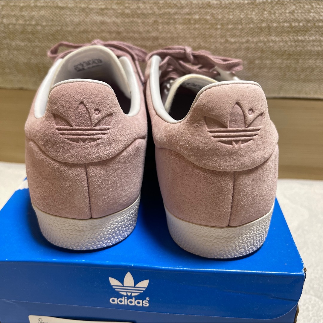 adidas(アディダス)のadidas originals GAZELLE ガゼル　ピンク23.5cm レディースの靴/シューズ(スニーカー)の商品写真