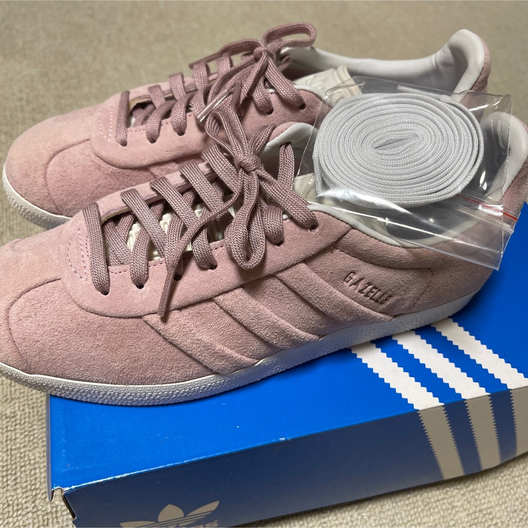 adidas(アディダス)のadidas originals GAZELLE ガゼル　ピンク23.5cm レディースの靴/シューズ(スニーカー)の商品写真