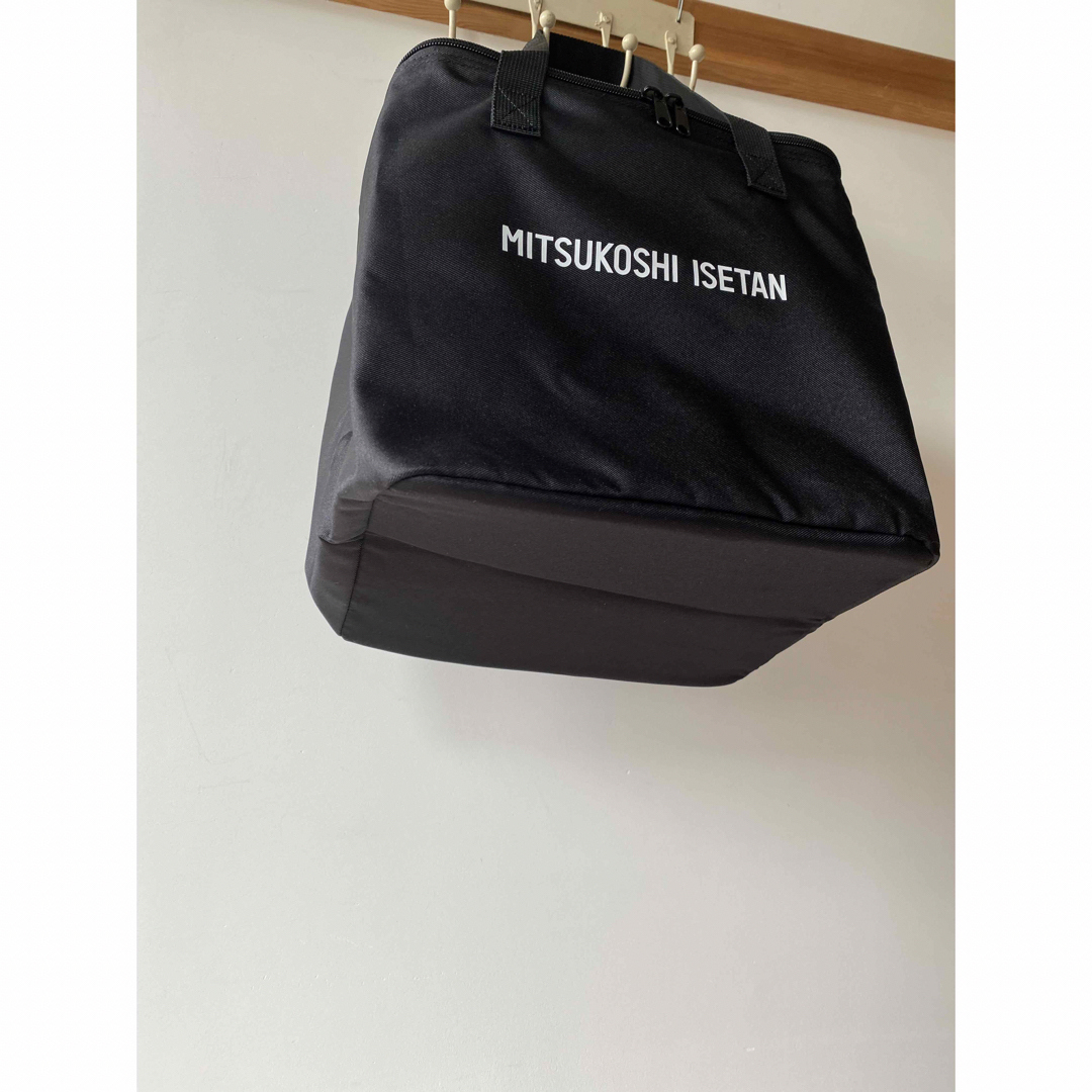 伊勢丹(イセタン)の三越　伊勢丹　ロゴ　スクエアバッグ　保冷バッグ　エコバッグ レディースのバッグ(エコバッグ)の商品写真