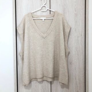 エイチアンドエム(H&M)のH&M ニットベスト(ニット/セーター)