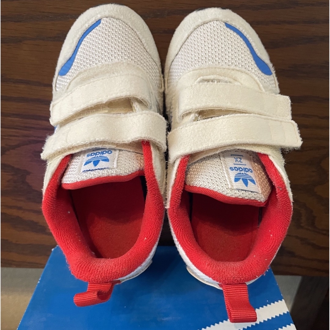 Originals（adidas）(オリジナルス)のアディダス　ZX700 16cm 箱無し キッズ/ベビー/マタニティのキッズ靴/シューズ(15cm~)(スニーカー)の商品写真