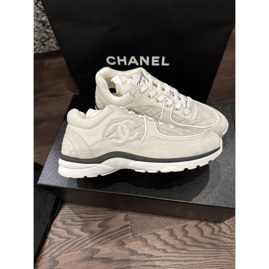 CHANEL(シャネル)の【美品】CHANEL スニーカー メンズの靴/シューズ(スニーカー)の商品写真