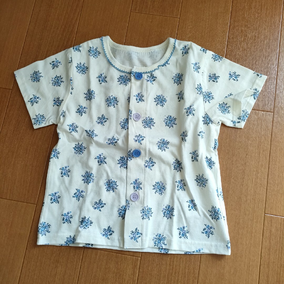 しまむら(シマムラ)の半袖パジャマ 100 キッズ/ベビー/マタニティのキッズ服女の子用(90cm~)(パジャマ)の商品写真