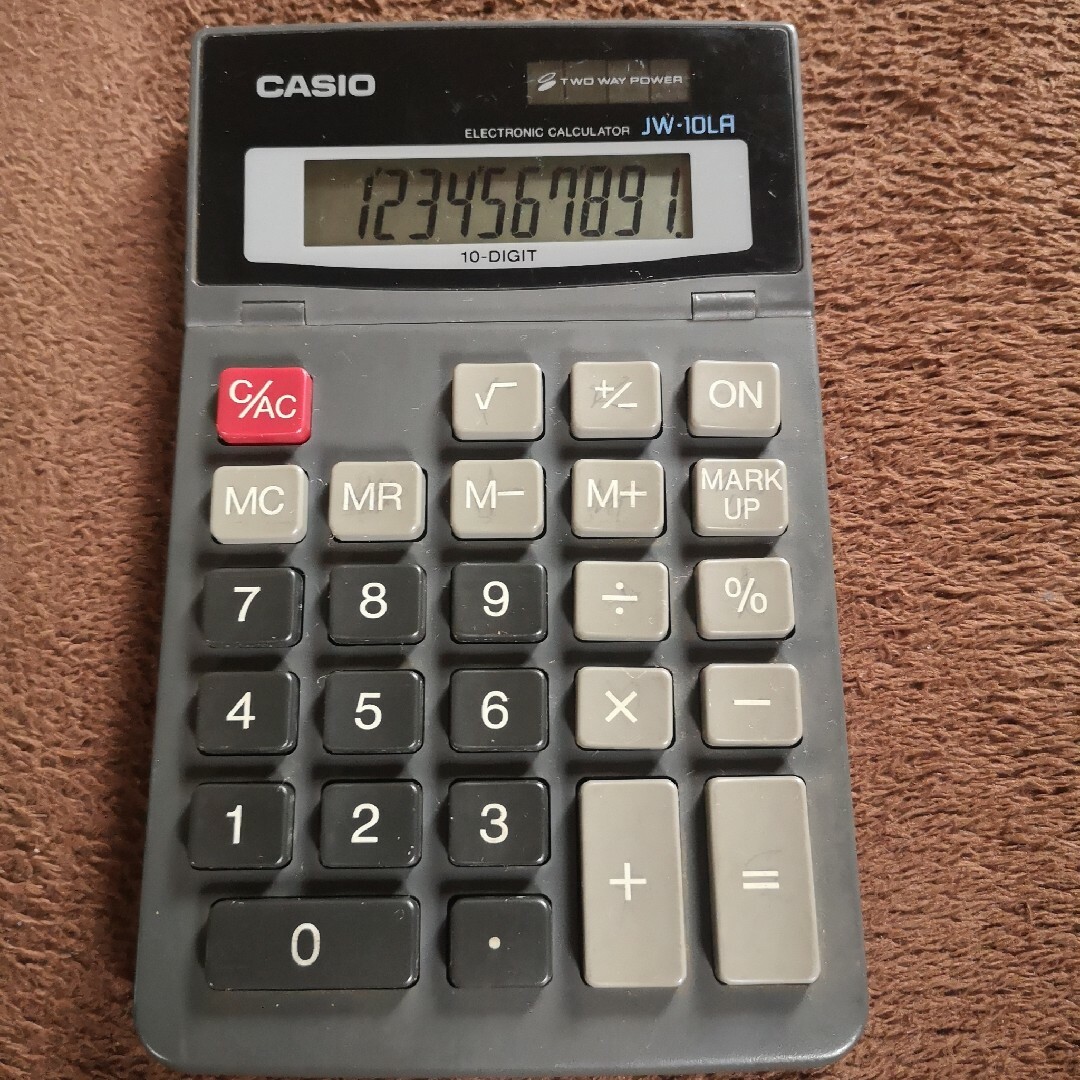 CASIO電卓　画面に小キズあり インテリア/住まい/日用品の文房具(その他)の商品写真