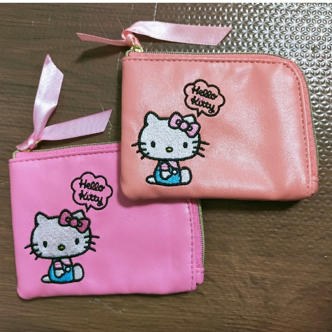 新品未使用品☆キティちゃん　ミニ財布　2個セット♪　コインケース レディースのファッション小物(コインケース)の商品写真