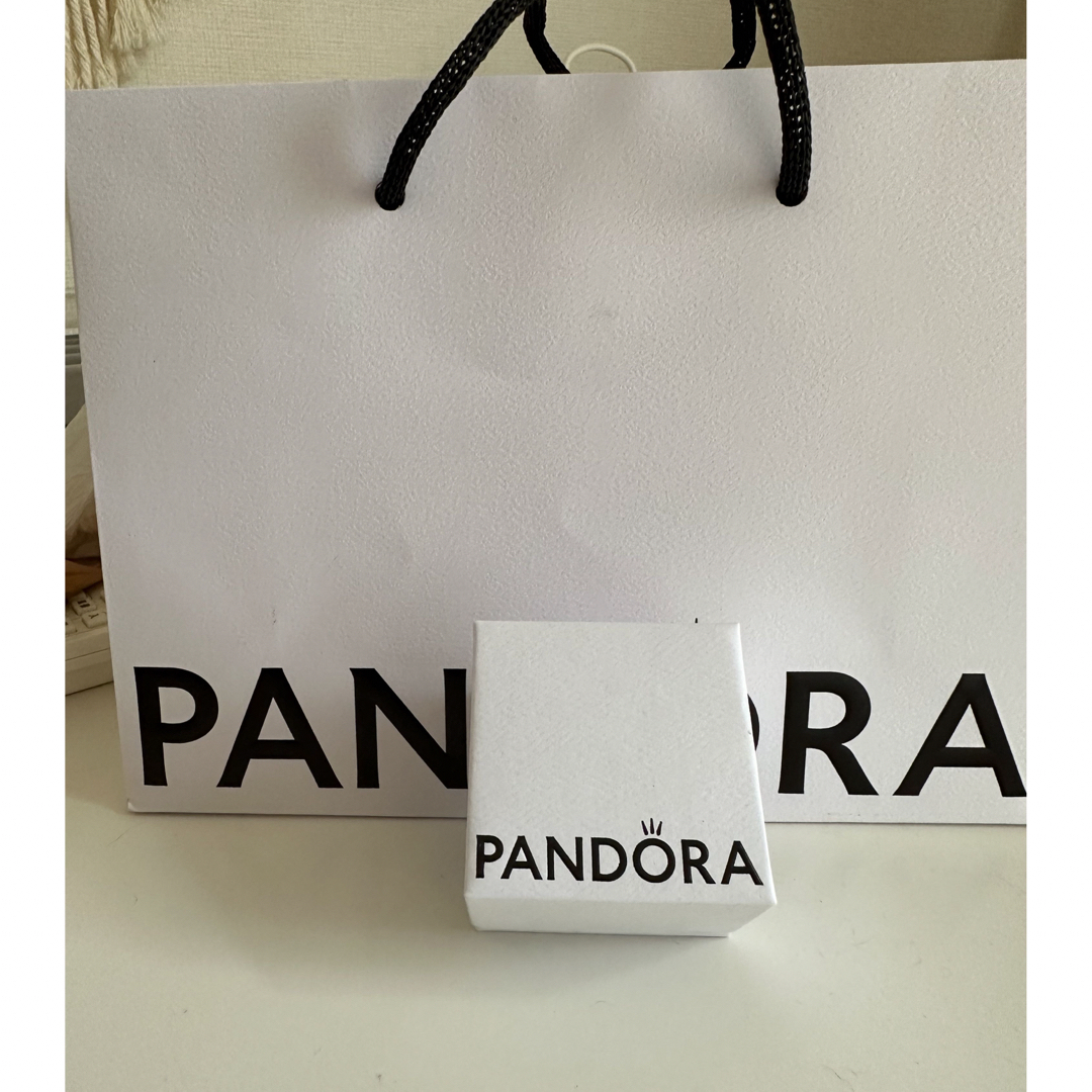 PANDORA(パンドラ)のロゴ＆ハートリング レディースのアクセサリー(リング(指輪))の商品写真