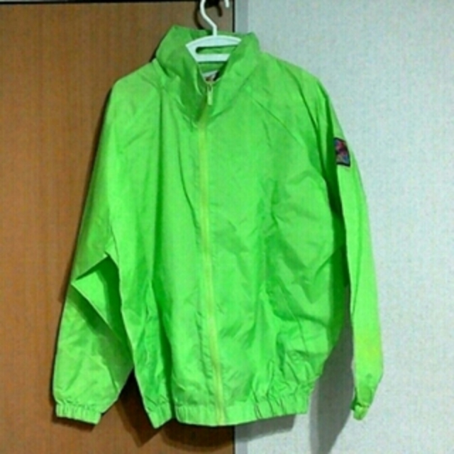 個性派ナイロンパーカー蛍光黄緑 レディースのジャケット/アウター(ナイロンジャケット)の商品写真