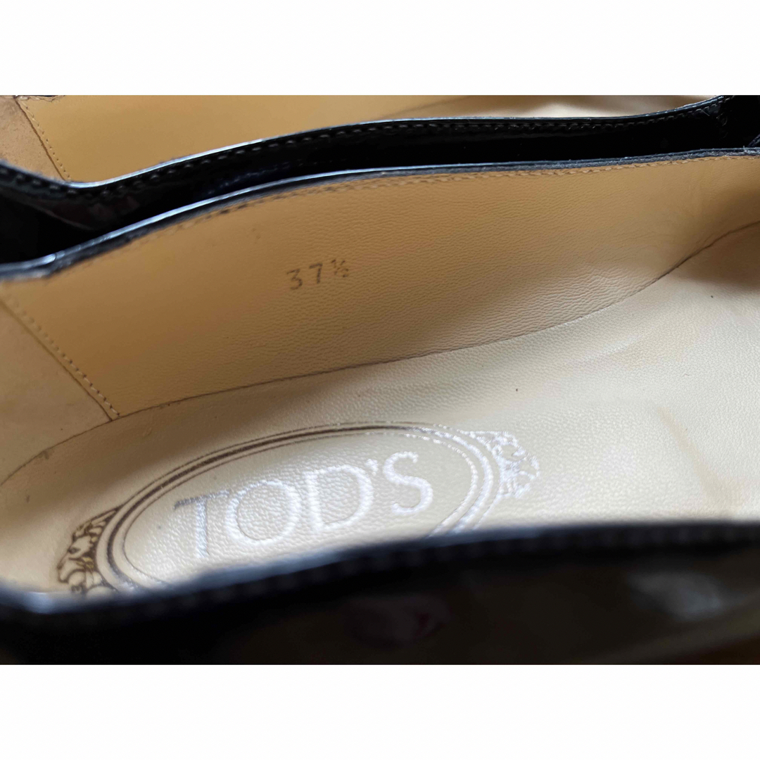 TOD'S(トッズ)の☆TOD'S レディースエナメルフラットシューズ 37.5☆╰(*´︶`*)╯♡ レディースの靴/シューズ(ハイヒール/パンプス)の商品写真