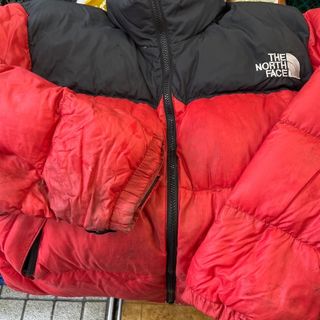 ザノースフェイス(THE NORTH FACE)のザノースフェイス  ダウン　レッド(ダウンジャケット)