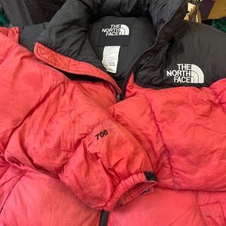 ザノースフェイス(THE NORTH FACE)のザノースフェイス  ダウン　レッド(ダウンジャケット)