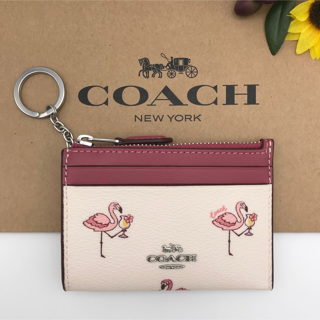 ☆新品未使用品！ coachミニ スキニー ID ケース-