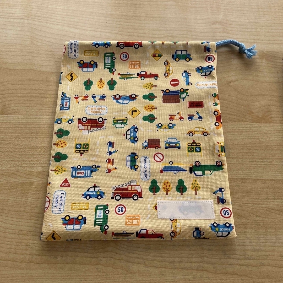 給食袋 25×20 アウトレット限定品 保育園 幼稚園 働く車 の通販 by