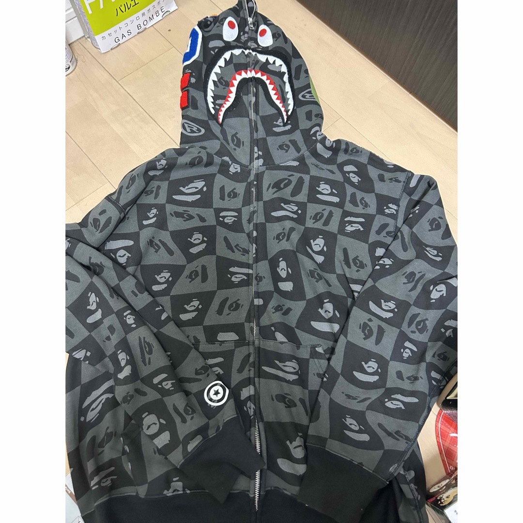 A BATHING APE - 激レアXL！BAPE 猿顔柄シャークパーカーの通販 by ...