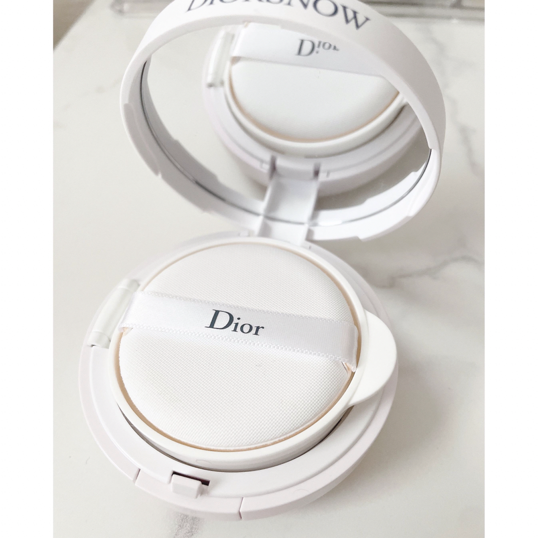 Dior(ディオール)の1度のみ使用/スポンジ未使用☆ディオールスノー UVシールドクッション c03 コスメ/美容のベースメイク/化粧品(ファンデーション)の商品写真