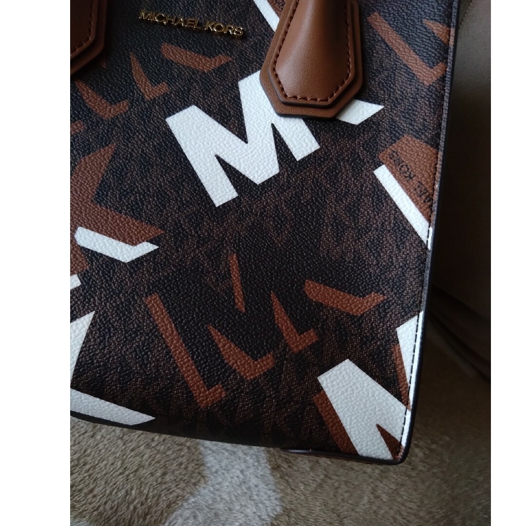 Michael Kors(マイケルコース)の新品マイケルコース　MERCER メッセンジャー バッグMKシグネチャー　ボーナ レディースのバッグ(ショルダーバッグ)の商品写真