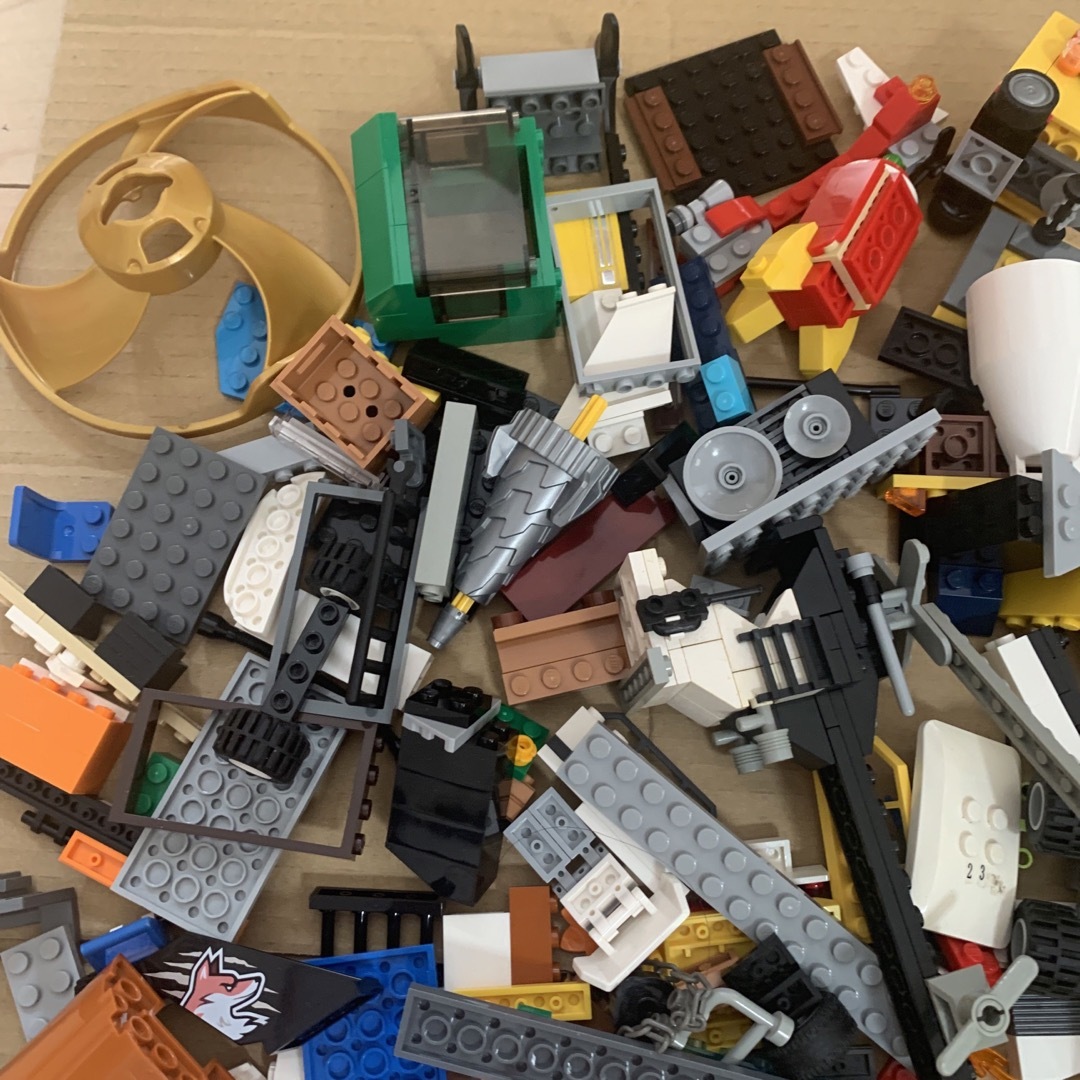 Lego(レゴ)のレゴ　2.4キロ　まとめ売り　ジャンク品 エンタメ/ホビーのエンタメ その他(その他)の商品写真
