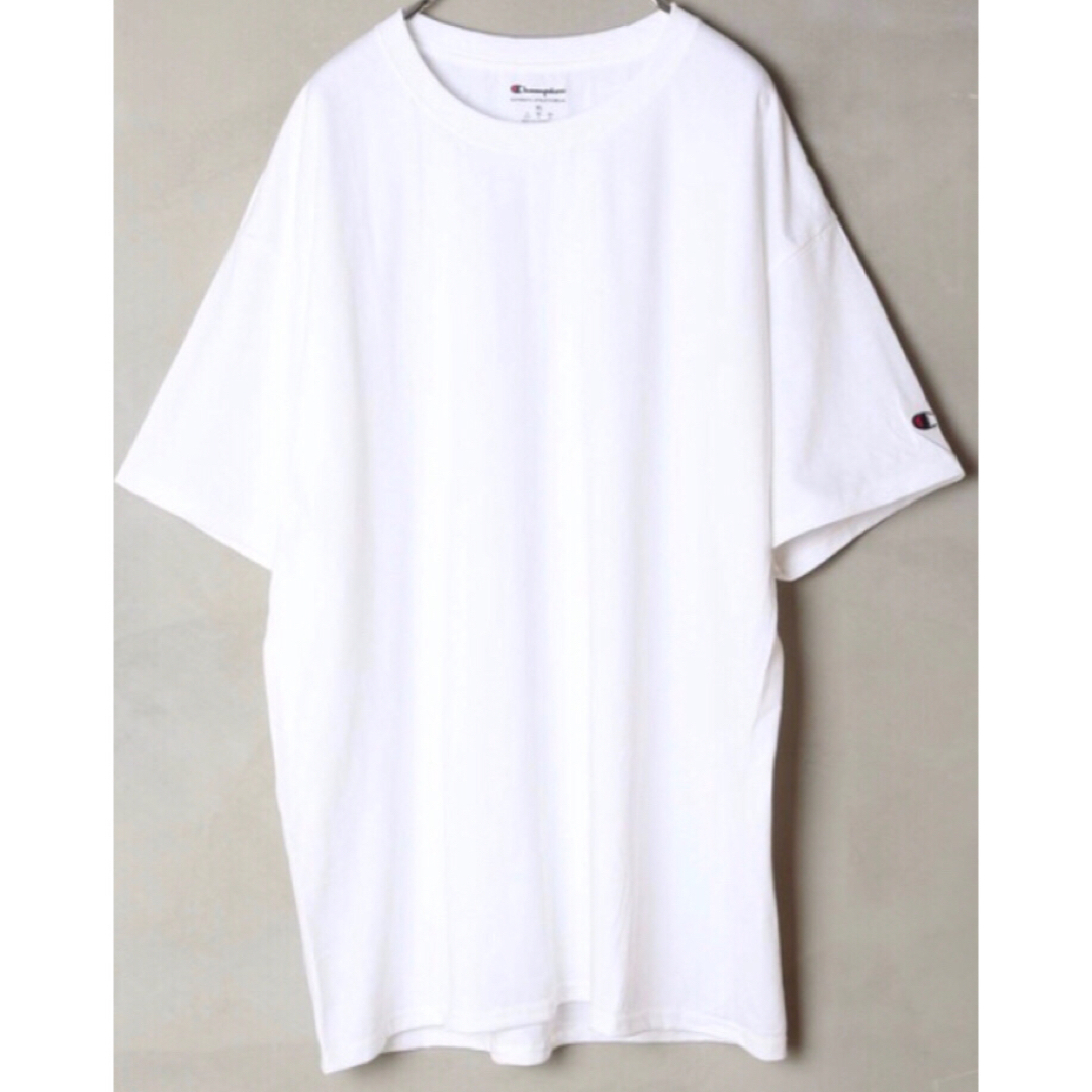 Champion(チャンピオン)の新品 オーバーサイズ チャンピオン tシャツ 白T ホワイト champion メンズのトップス(Tシャツ/カットソー(半袖/袖なし))の商品写真