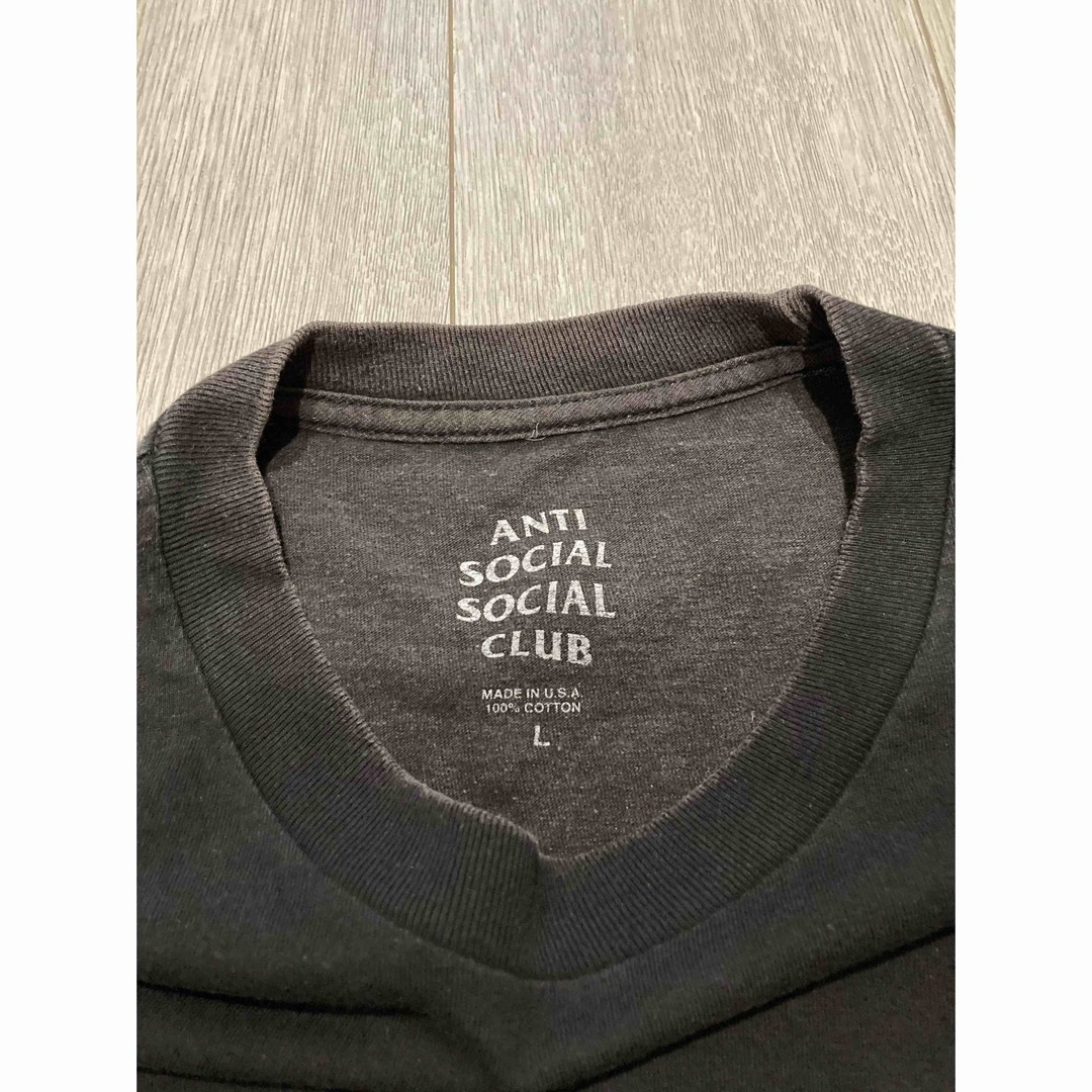 ANTI SOCIAL SOCIAL CLUB(アンチソーシャルソーシャルクラブ)のANTI SOCIAL SOCIAL CLUB Tシャツ メンズのトップス(Tシャツ/カットソー(半袖/袖なし))の商品写真