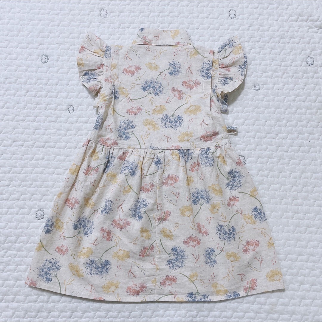 袖フリル　花柄　浴衣　ワンピース　95 キッズ/ベビー/マタニティのキッズ服女の子用(90cm~)(甚平/浴衣)の商品写真