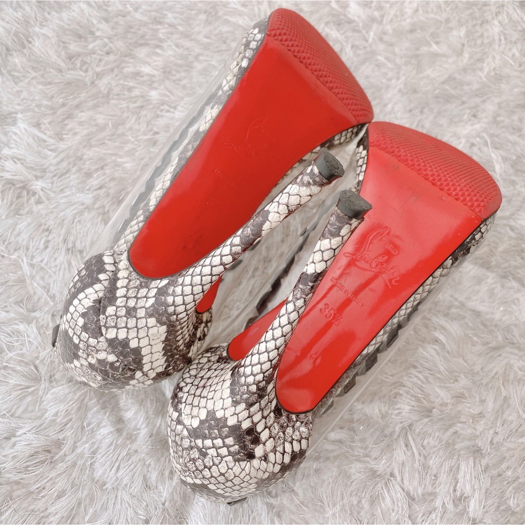 Christian Louboutin - ルブタン ビニール クリア サンダル ハイヒール パンプス オープントゥ 極美品の通販 by スズ☆プロフィール必読|クリスチャンルブタンならラクマ Christian Louboutin - ルブタン ビニール クリア サンダル ハイヒール パンプス オープントゥ 極美品の通販 by スズ☆プロフィール必読|クリスチャンルブタンならラクマ