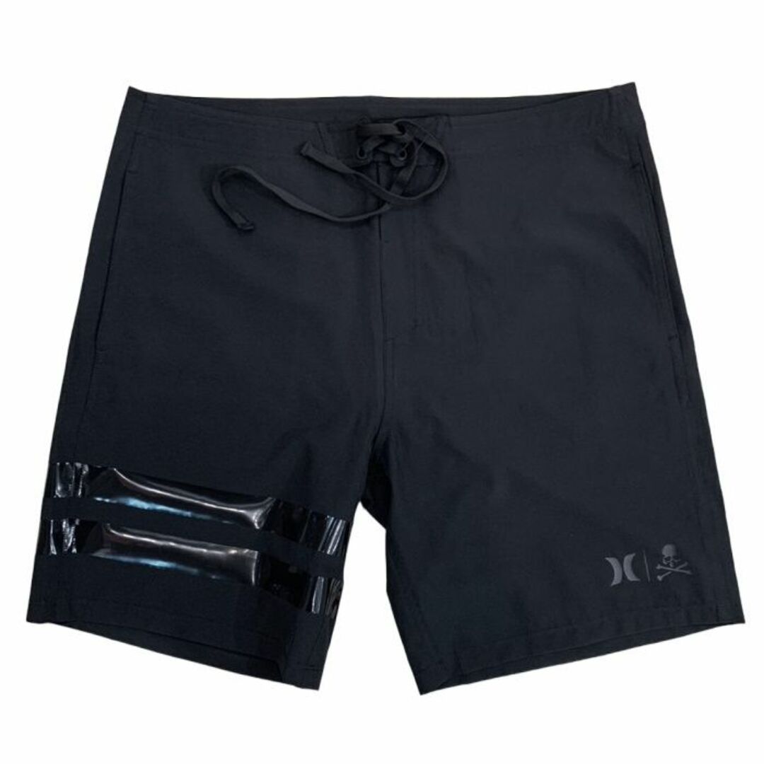 mastermind JAPAN(マスターマインドジャパン)のmastermind WORLD Hurley BOARD SHORTS 黒34 メンズのパンツ(ショートパンツ)の商品写真