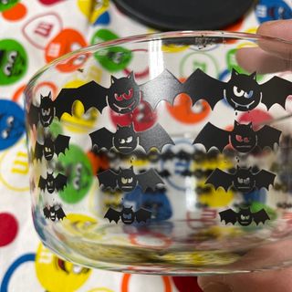 パイレックス(Pyrex)のpyrex  パイレックス　4cup  ガラス保存容器　コウモリ　ハロウィン(容器)