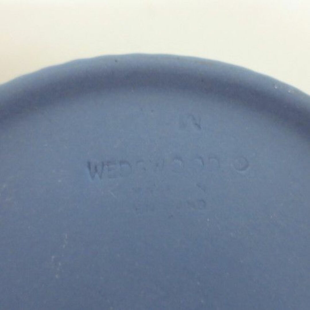 WEDGWOOD(ウェッジウッド)のウェッジウッド　ジャスパー　ペールブルー　蓋つき小物入れ インテリア/住まい/日用品のインテリア小物(小物入れ)の商品写真