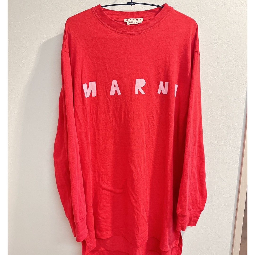 Marni(マルニ)のマルニ(MARNI)レッドTシャツ レディースのトップス(Tシャツ(長袖/七分))の商品写真