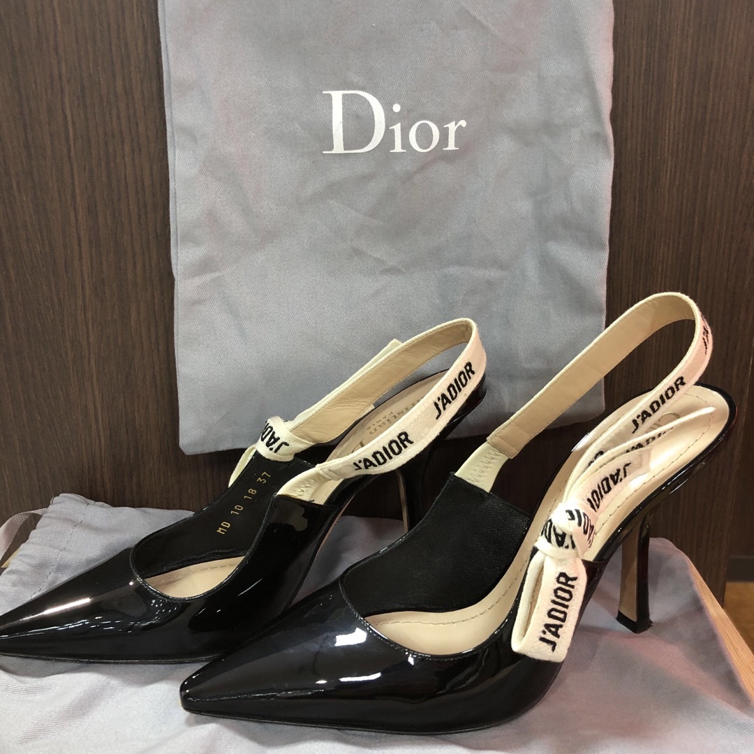 Christian Dior(クリスチャンディオール)の⭐️クリスチャン ディオール エナメルパンプス レディースの靴/シューズ(ハイヒール/パンプス)の商品写真