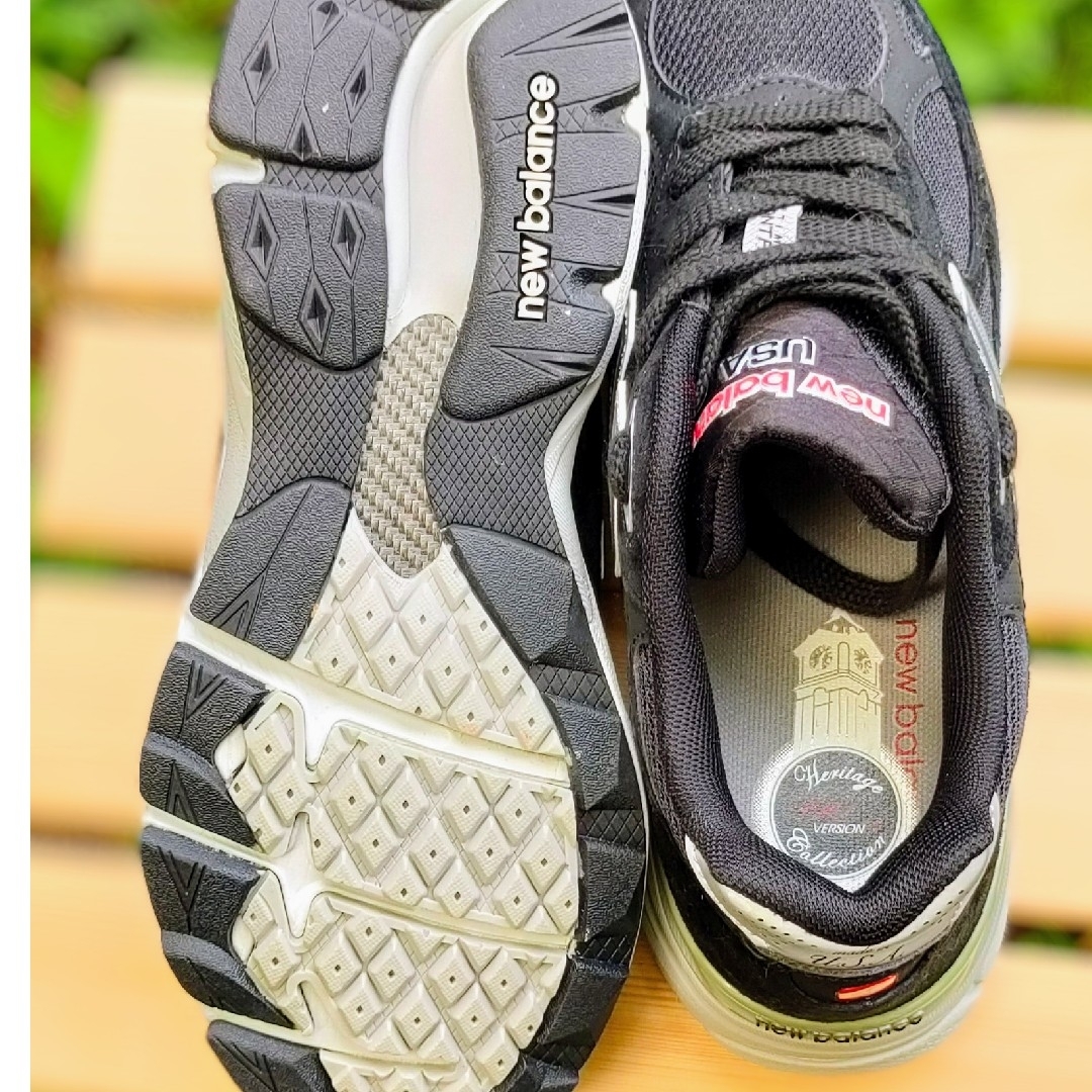 週末限定値下げ new balance 990 BK3 US7 新品未使用品 メンズの靴/シューズ(スニーカー)の商品写真