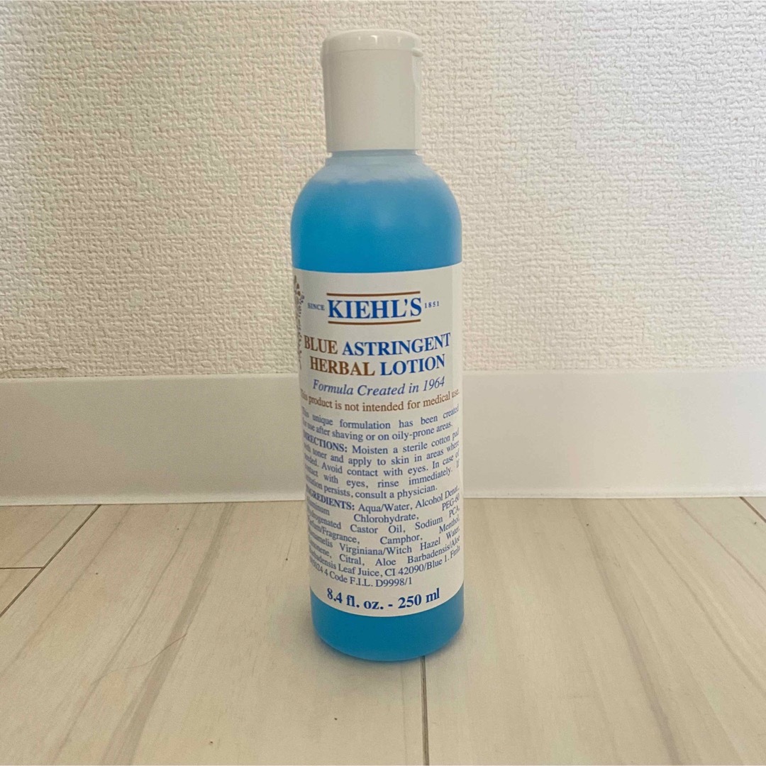 Kiehl's(キールズ)のキールズ　ブルーアストリジェントハーバルローション　250ml コスメ/美容のスキンケア/基礎化粧品(化粧水/ローション)の商品写真