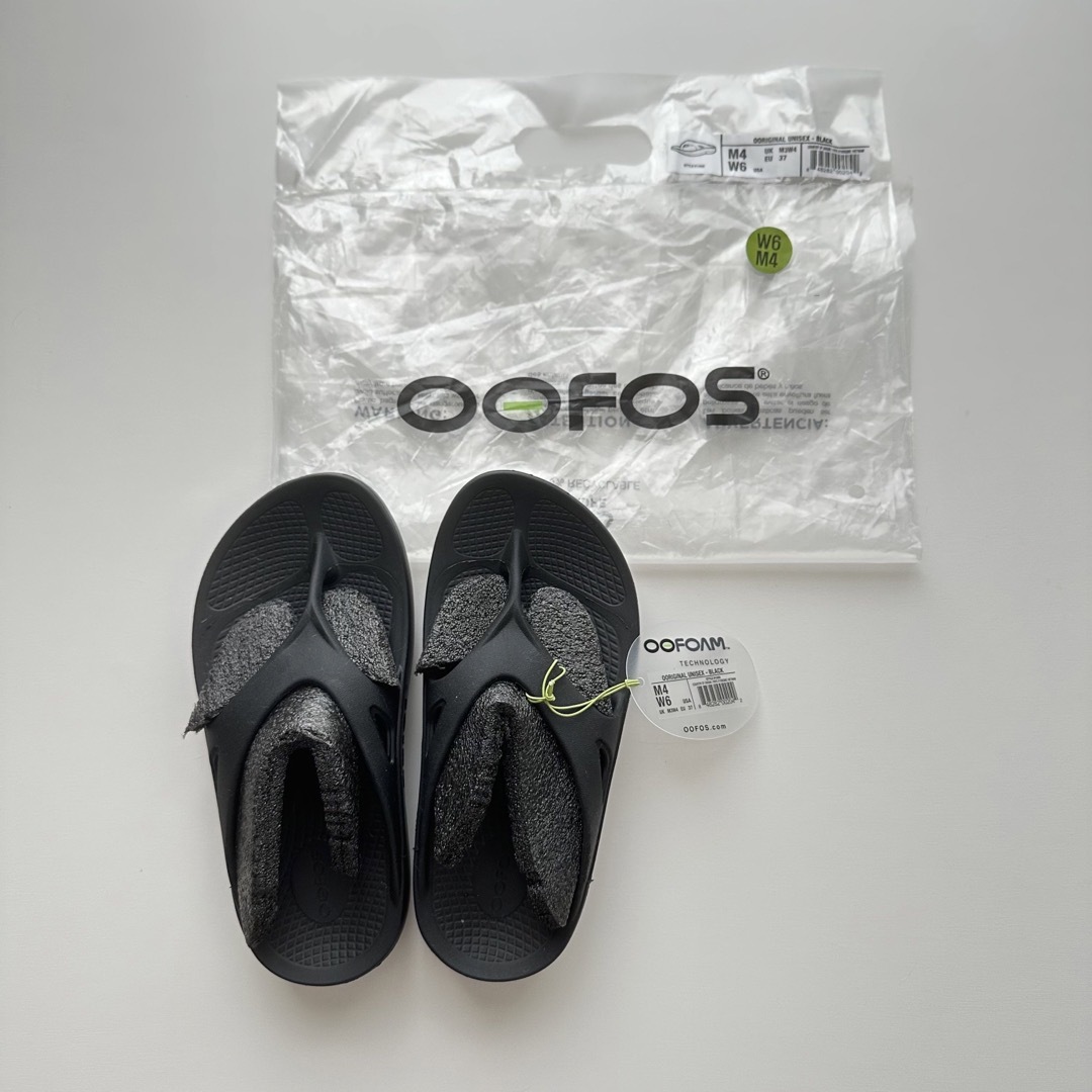 OOFOS(ウーフォス)の新品未使用 oofos ウーフォス サンダル 23cm レディースの靴/シューズ(サンダル)の商品写真