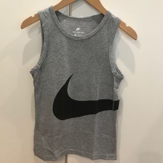 ナイキ(NIKE)のナイキ NIKE キッズ ノースリーブ Tシャツ グレー 130cm XS(Tシャツ/カットソー)