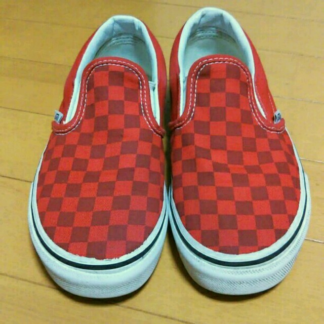 VANS(ヴァンズ)のくません様専用★VANS バンズ キッズ スリッポン 21 22 チェッカー キッズ/ベビー/マタニティのキッズ靴/シューズ(15cm~)(スニーカー)の商品写真