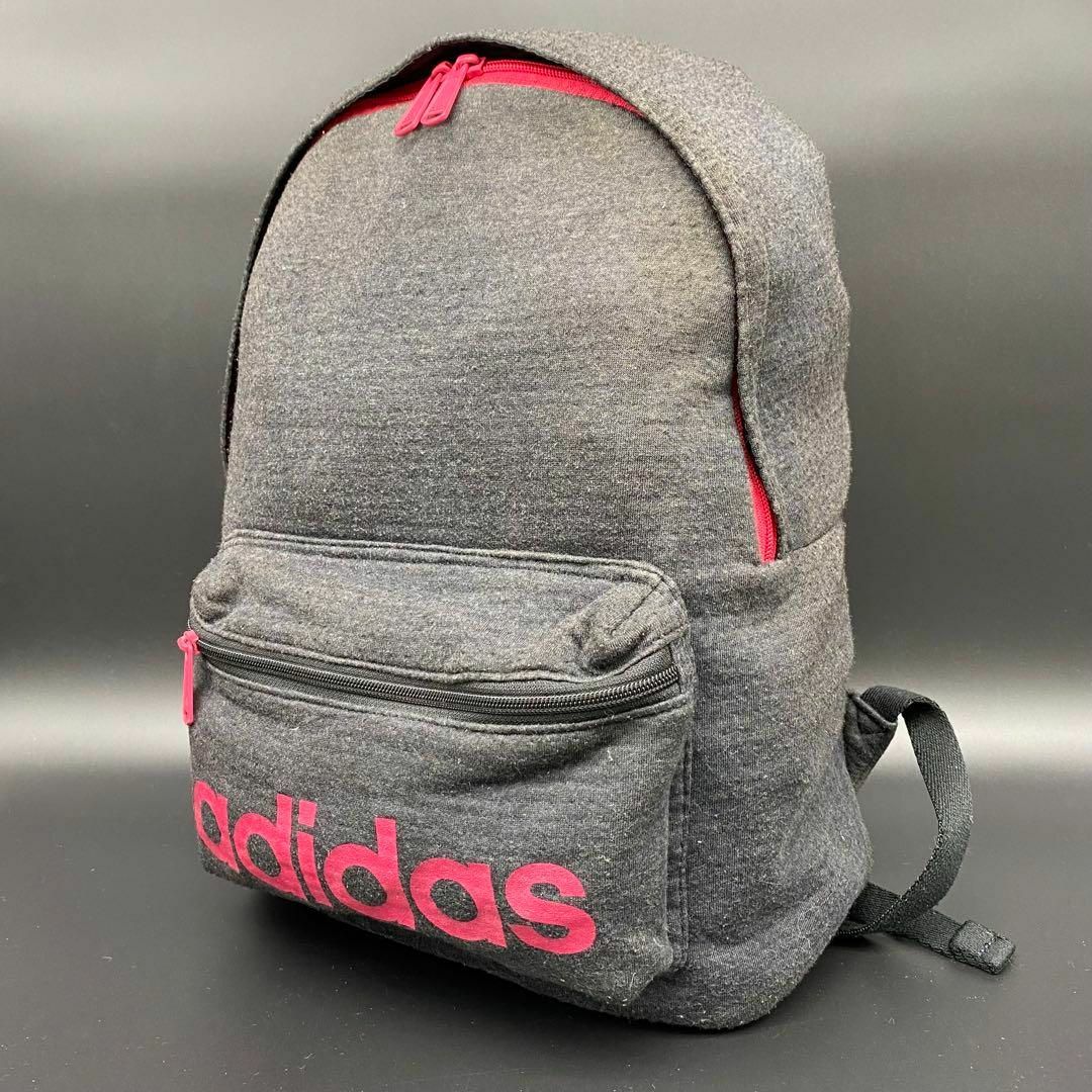 adidas(アディダス)の【美品】adidas アディダス　リュック　大容量　ピンク　ダークグレー メンズのバッグ(バッグパック/リュック)の商品写真