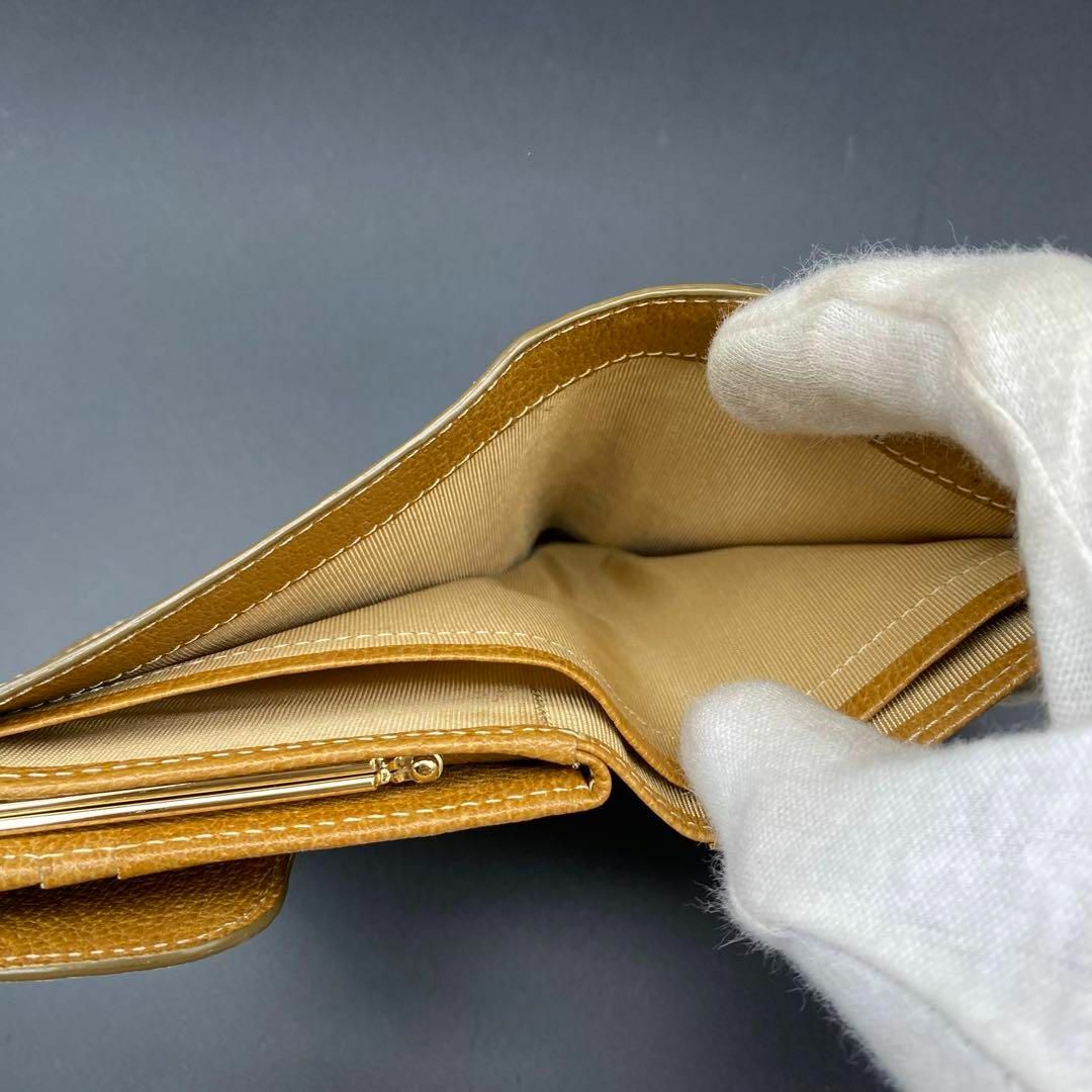 Marie Claire(マリクレール)の【未使用】マリクレール　marie claireがま口　二つ折り財布　小銭入れ レディースのファッション小物(財布)の商品写真