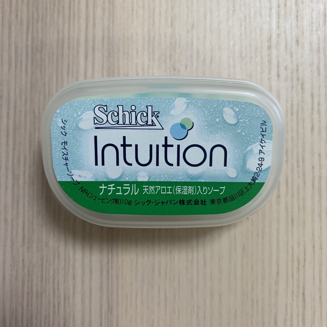 新品　シック Shick Intuition ナチュラル 替刃  コスメ/美容のシェービング(カミソリ)の商品写真