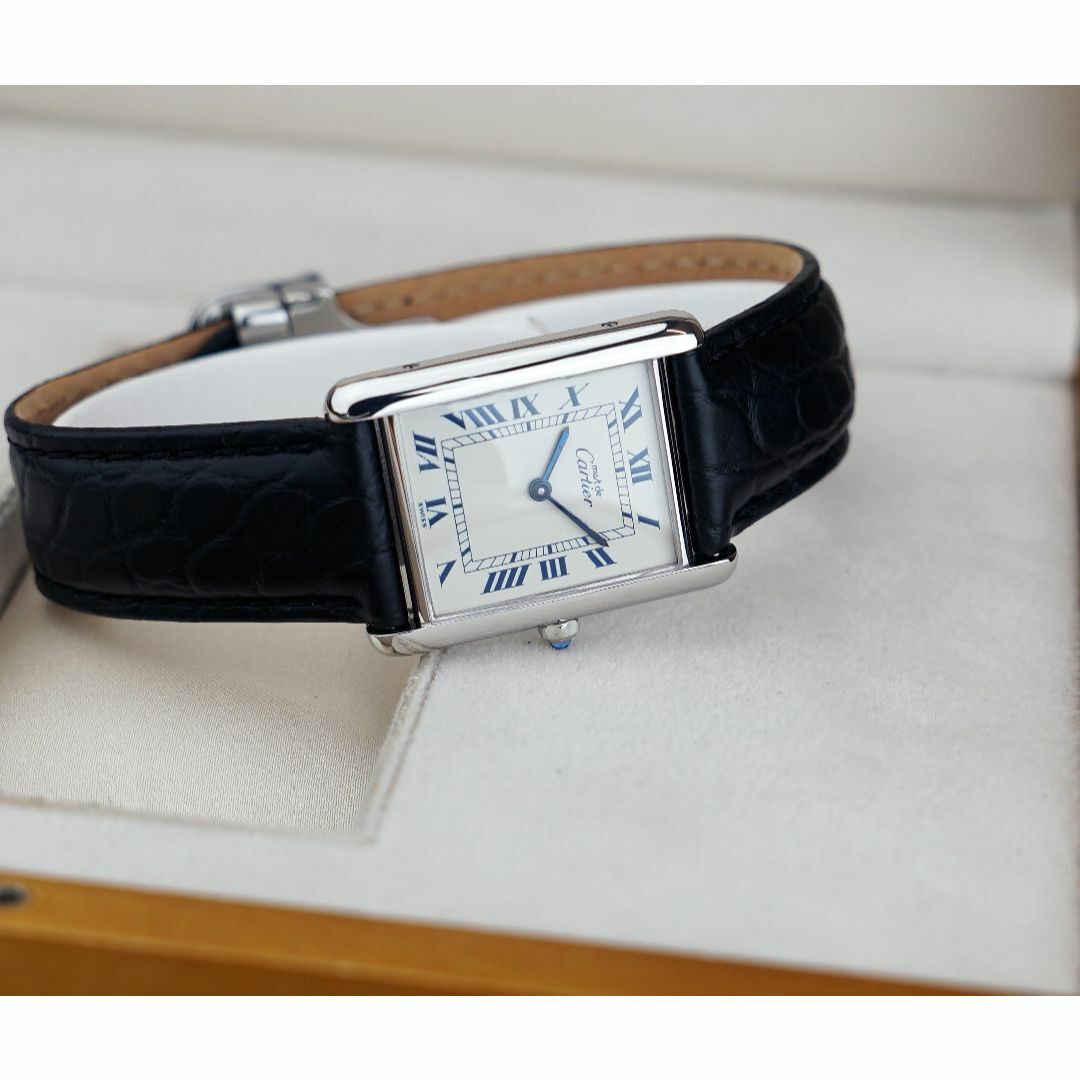 Cartier(カルティエ)の美品 カルティエ マスト タンク シルバー ブルーローマン LM Cartier メンズの時計(腕時計(アナログ))の商品写真