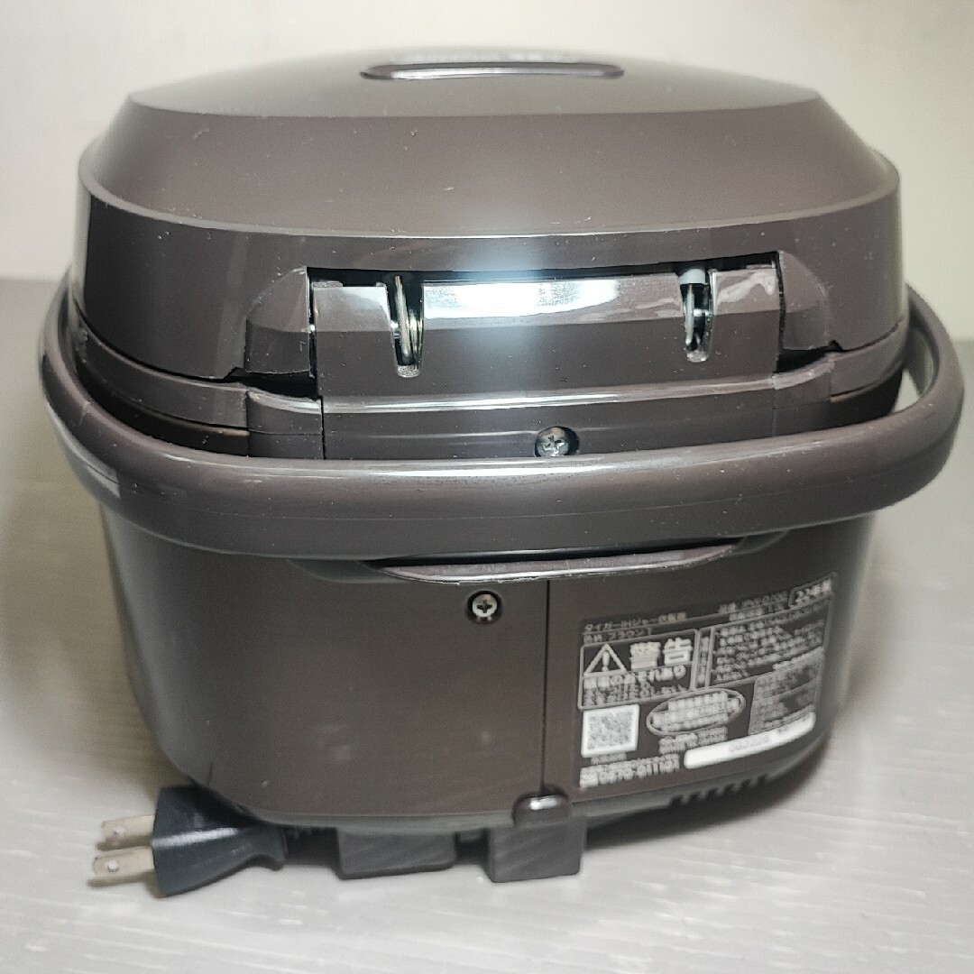 TIGER タイガー IH炊飯器 炊きたて JPW-D100-T ブラウン 5.5合炊きの通販 by shot shop｜タイガーならラクマ