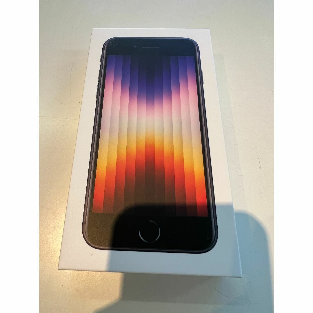 超美品 SIMフリー iphone SE3 64GB バッテリー100%