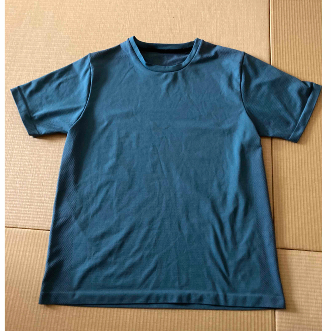 GU(ジーユー)の値下げ！GU メンズ　Tシャツ　Lサイズ メンズのトップス(Tシャツ/カットソー(半袖/袖なし))の商品写真