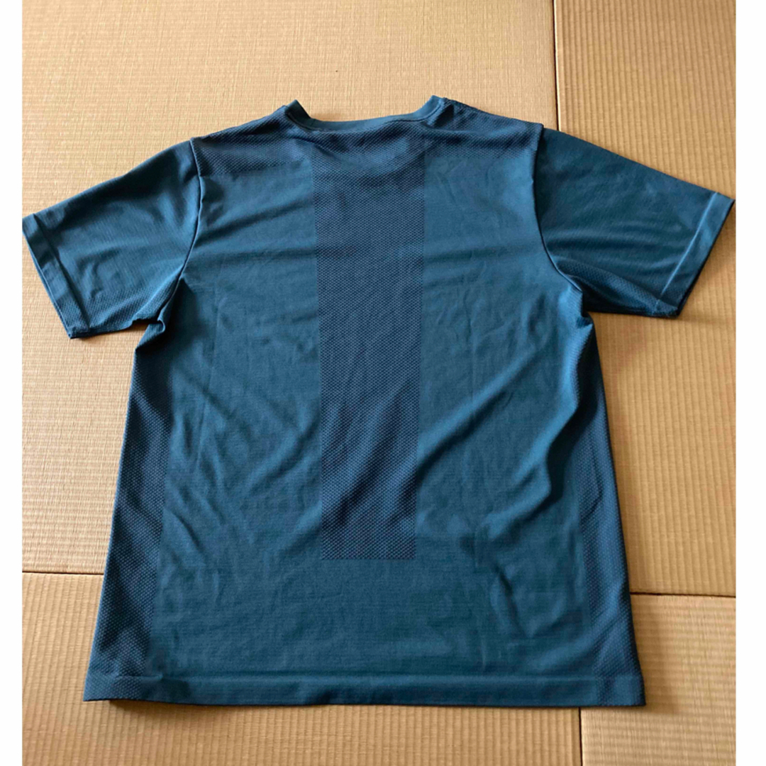 GU(ジーユー)の値下げ！GU メンズ　Tシャツ　Lサイズ メンズのトップス(Tシャツ/カットソー(半袖/袖なし))の商品写真