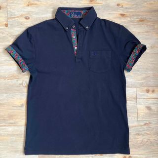 フレッドペリー(FRED PERRY)のフレッドペリー　ネイビー　半袖ポロシャツ　花柄カラフル　日本製(ポロシャツ)