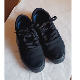 ナイキ(NIKE)のNIKEスニーカー／レディース／ブラック／２３.５(スニーカー)