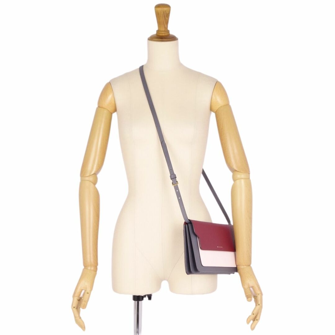 Marni(マルニ)の極美品 マルニ MARNI バッグ ショルダーバッグ ロゴ柄 カーフレザー カバン レディース ボルドー/ホワイト/グレー レディースのバッグ(ショルダーバッグ)の商品写真