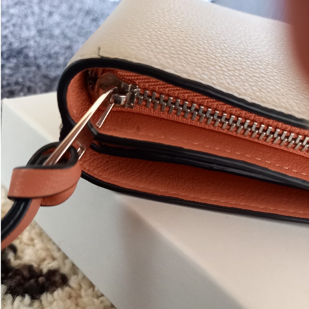LOEWE - ロエベコンパクト財布美品❗ゆんちゃん様専用ですの通販 by