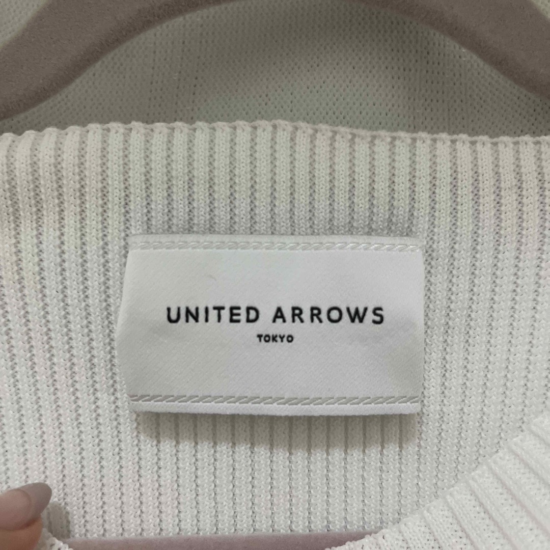 UNITED ARROWS(ユナイテッドアローズ)のUNITED ARROWS P パフスリーブ 5分袖 ニット ホワイト レディースのトップス(ニット/セーター)の商品写真