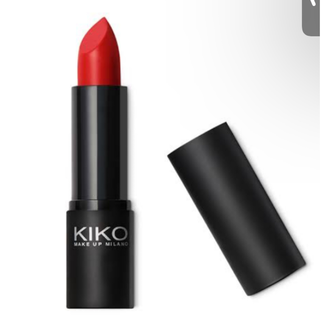 KIKO(キコ)のKIKO MILANO SMART LIPSTICK 908 2本あります コスメ/美容のベースメイク/化粧品(口紅)の商品写真