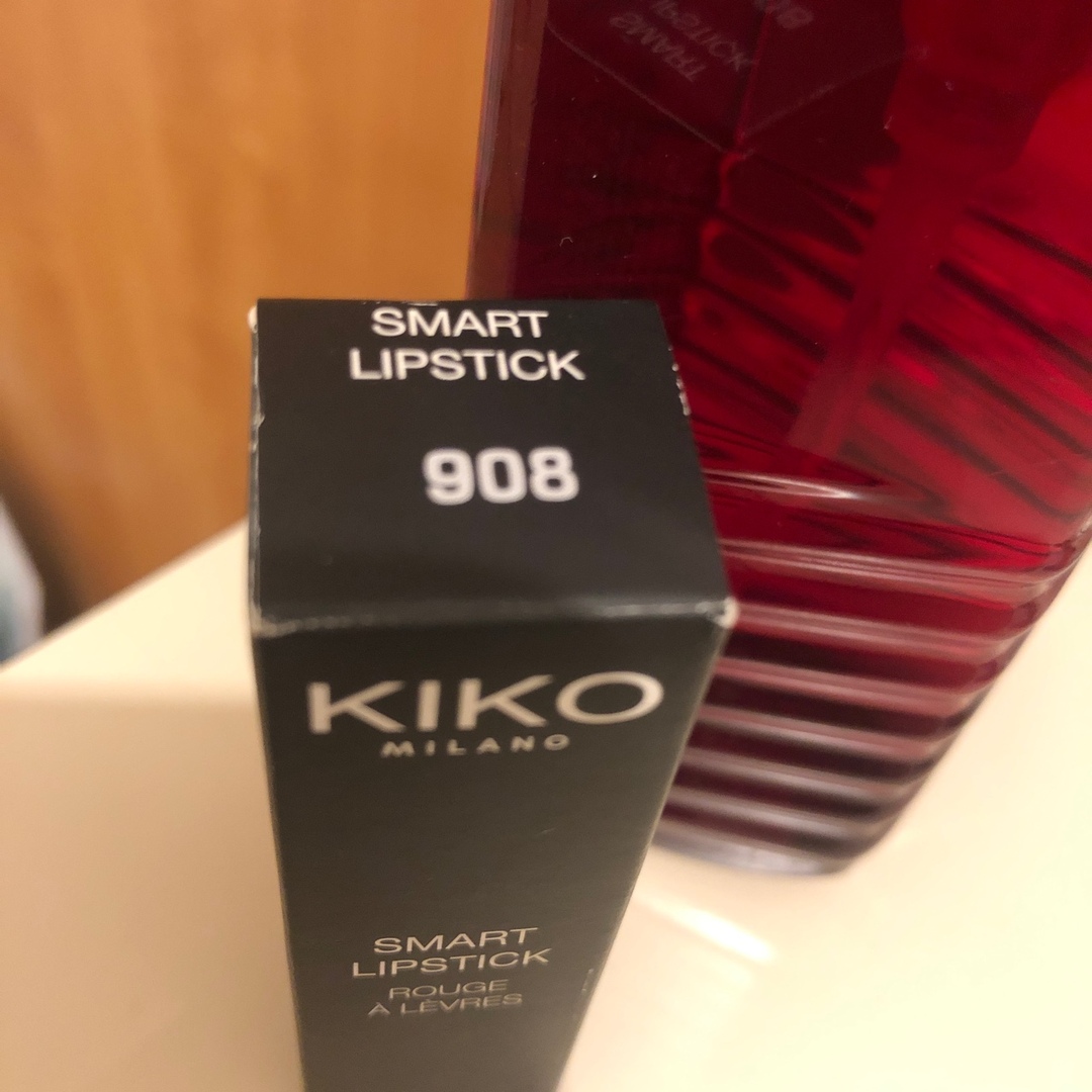 KIKO(キコ)のKIKO MILANO SMART LIPSTICK 908 2本あります コスメ/美容のベースメイク/化粧品(口紅)の商品写真