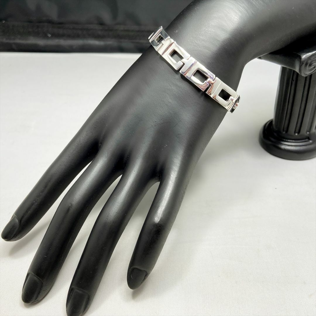 Gucci - 新品仕上 廃盤 グッチ シェイプ ロゴ ブレスレット バングル